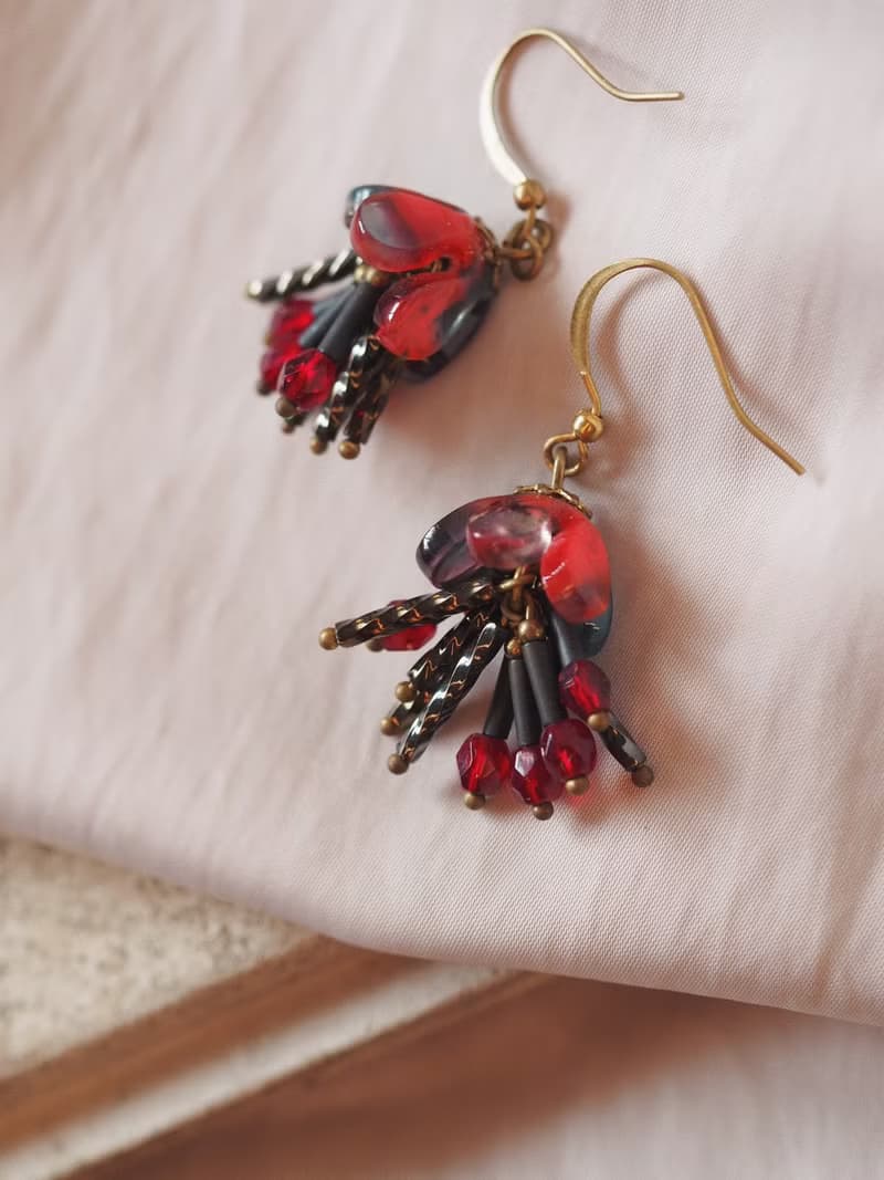 幻彩紅色花藥 黃銅耳環
