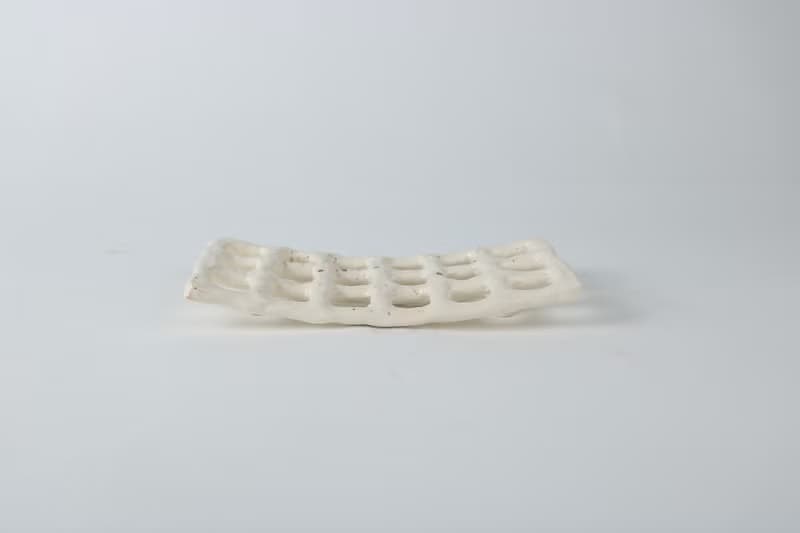 /一格一格/ 手捏陶瓷肥皂架