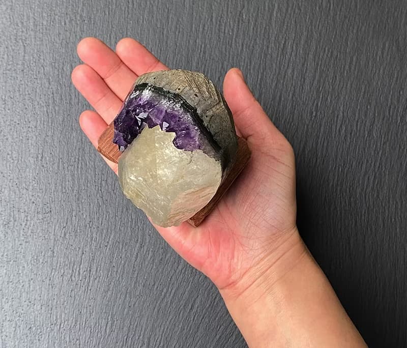 招財開運-天然原礦異象紫晶鎮共生彩虹方解石及黑碧璽 快速出貨