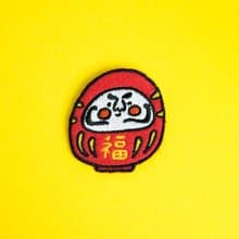 刺繡別針 / 不倒翁達摩