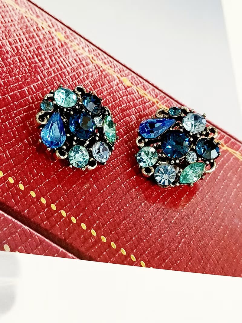 vintage jewelry  LISNER 藍色萊茵圓形花卉 夾式耳環