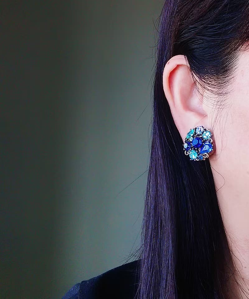 vintage jewelry  LISNER 藍色萊茵圓形花卉 夾式耳環
