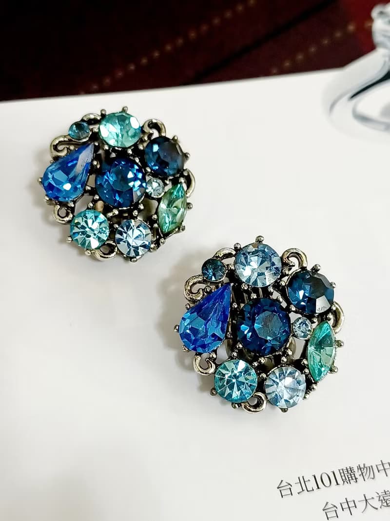 vintage jewelry  LISNER 藍色萊茵圓形花卉 夾式耳環