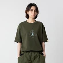 Relax Graphic Tee 橄欖綠色印花小領口廓形寬松通勤短袖棉T恤