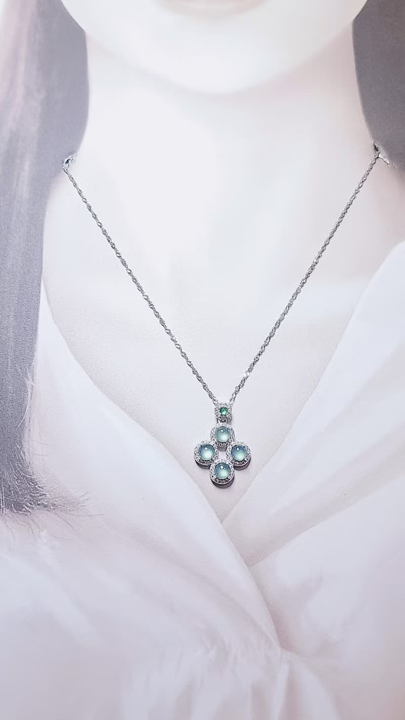 |發光藍剛|A貨翡翠高冰玻藍剛蛋面5mm純銀鍍18k小奢款吊墜