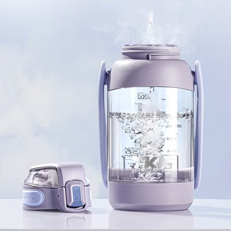【TKK】美國進口Tritan獵鷹 手提+背帶 運動水壺1200ML-電光白