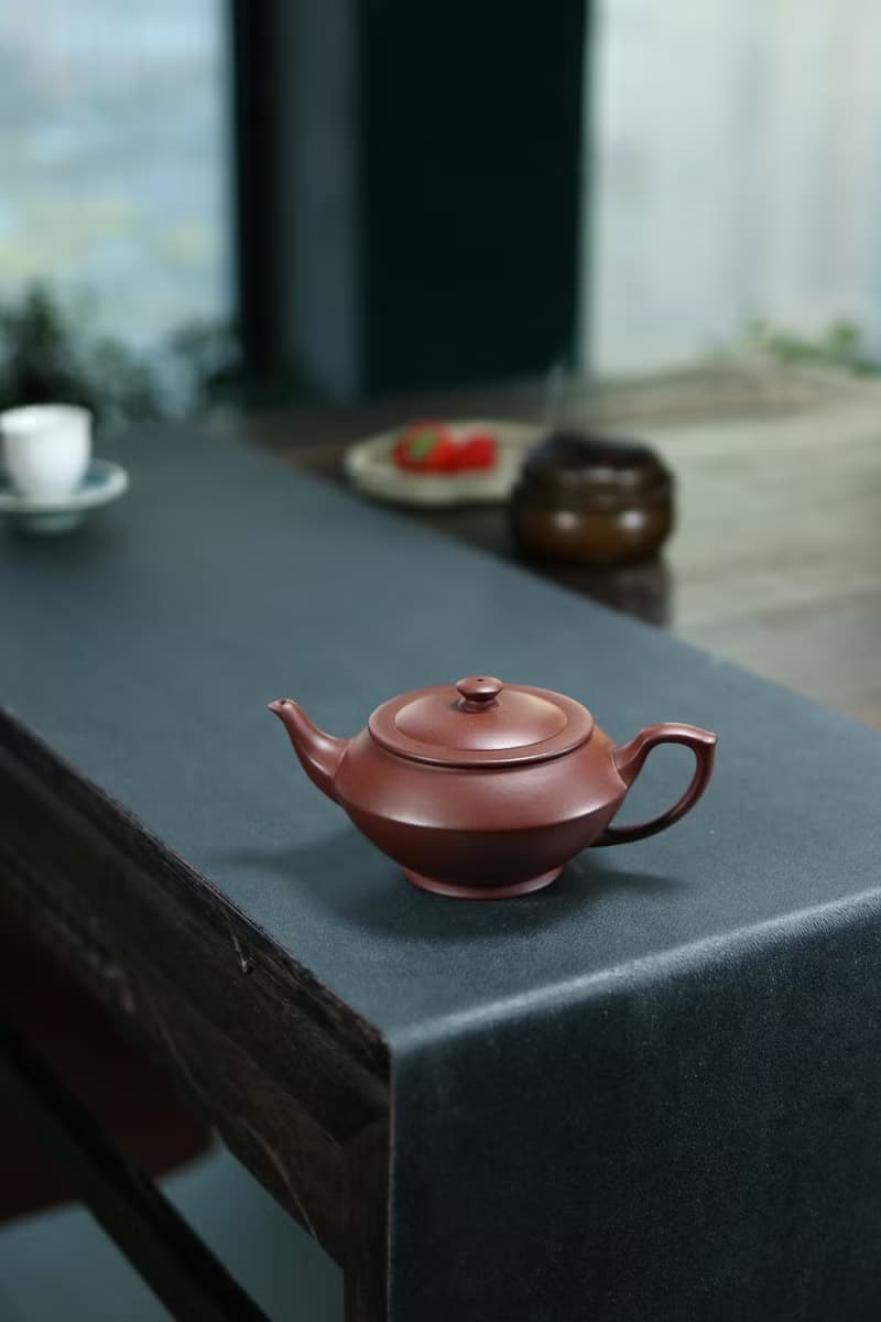 送禮紫砂壺茶壺汉云   紫泥 240ml 14孔 刘素素作品  整器衔接自