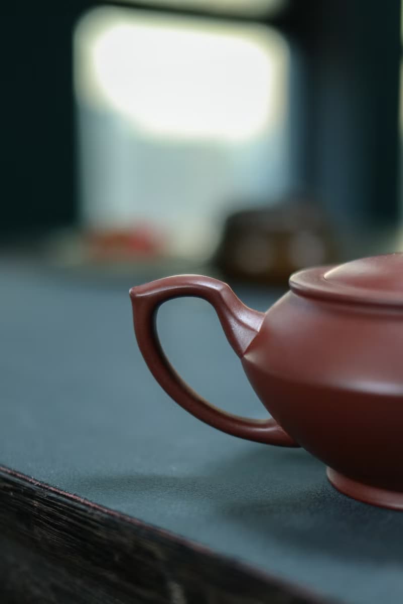 送禮紫砂壺茶壺汉云   紫泥 240ml 14孔 刘素素作品  整器衔接自