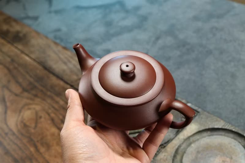 送禮紫砂壺茶壺汉云   紫泥 240ml 14孔 刘素素作品  整器衔接自