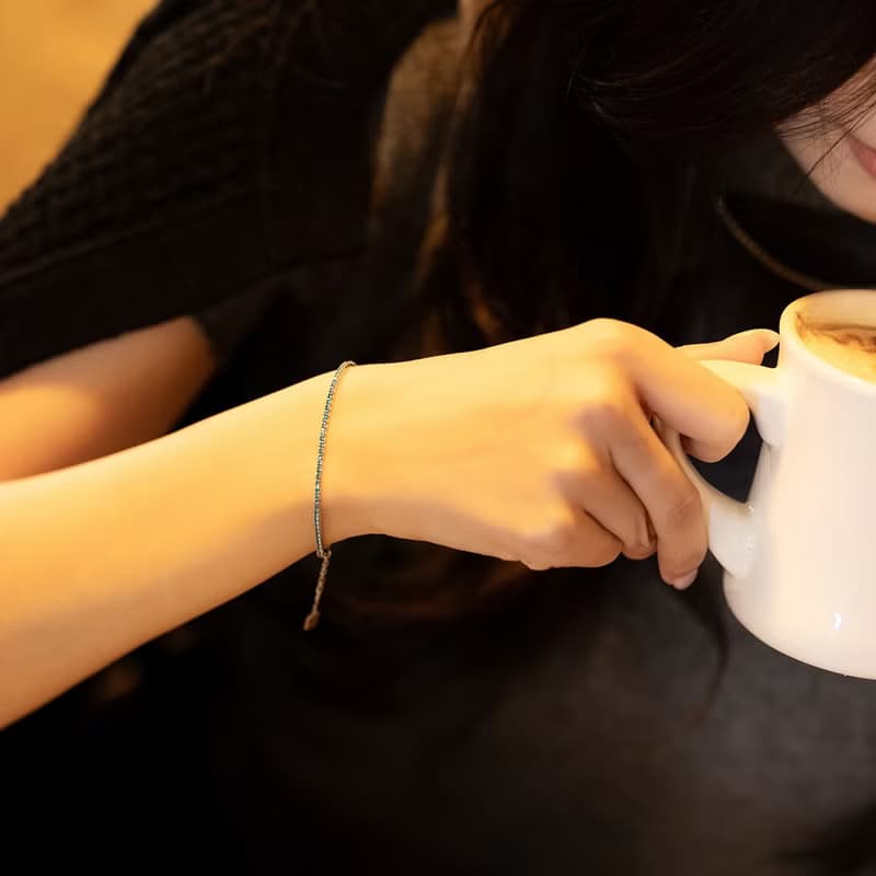 LA LIGNE LIGHT BLUE SLIM TENNIS BRACELET