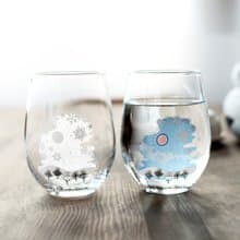 冷感雪結晶フリーグラスペアセット　温度で色が変わる季節を楽しむ器