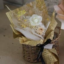 【奶油派報紙風格花束】生日花禮/祝賀花束/永生花