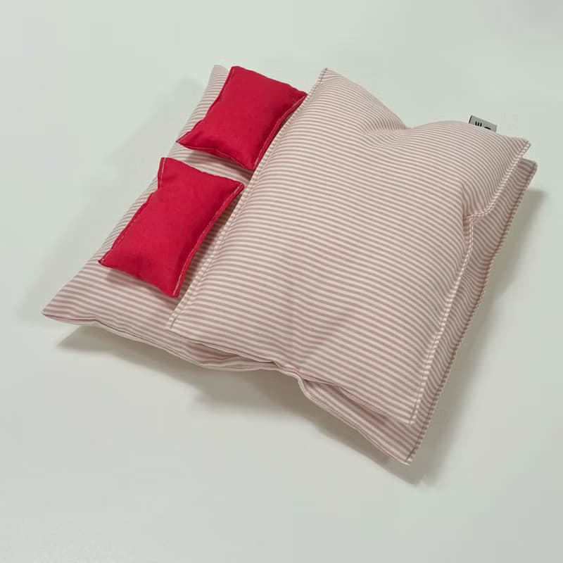 Red point doll bedding(2pillow) /handmade mini present miniature cushion play