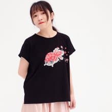 紅色花海 - one size 短袖  金魚 黑色