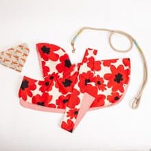 【現貨】 白黑紅花,L_61,毛孩斗蓬雨衣,雙面可穿, 防風防雨