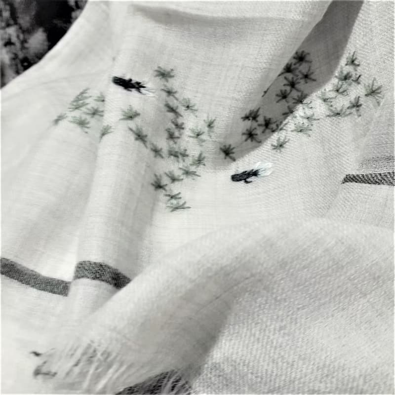 免費手綉字母 手工刺绣小魚300紗支超薄全羊絨大圍巾