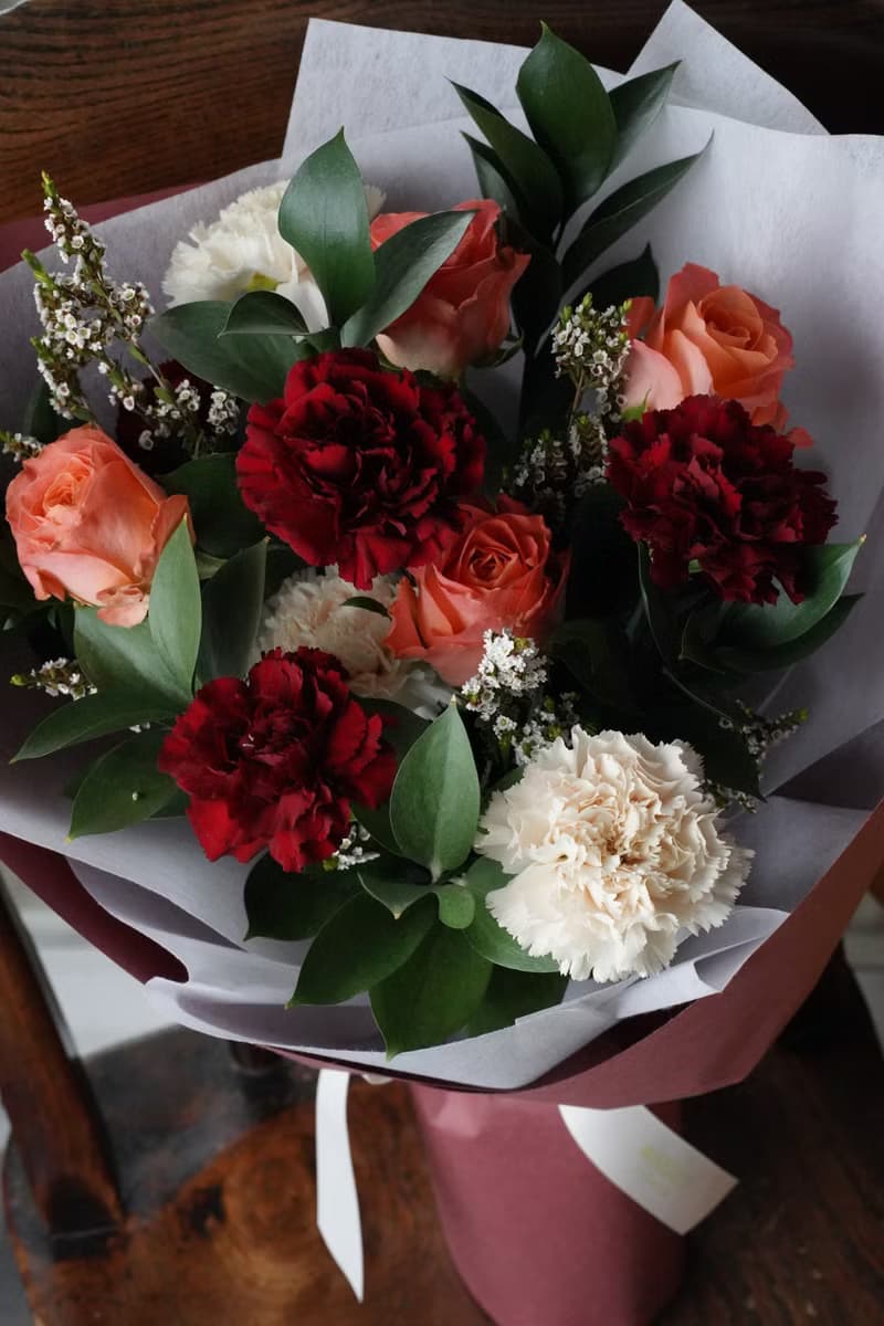 典雅沈穩橘紅花束_鮮花