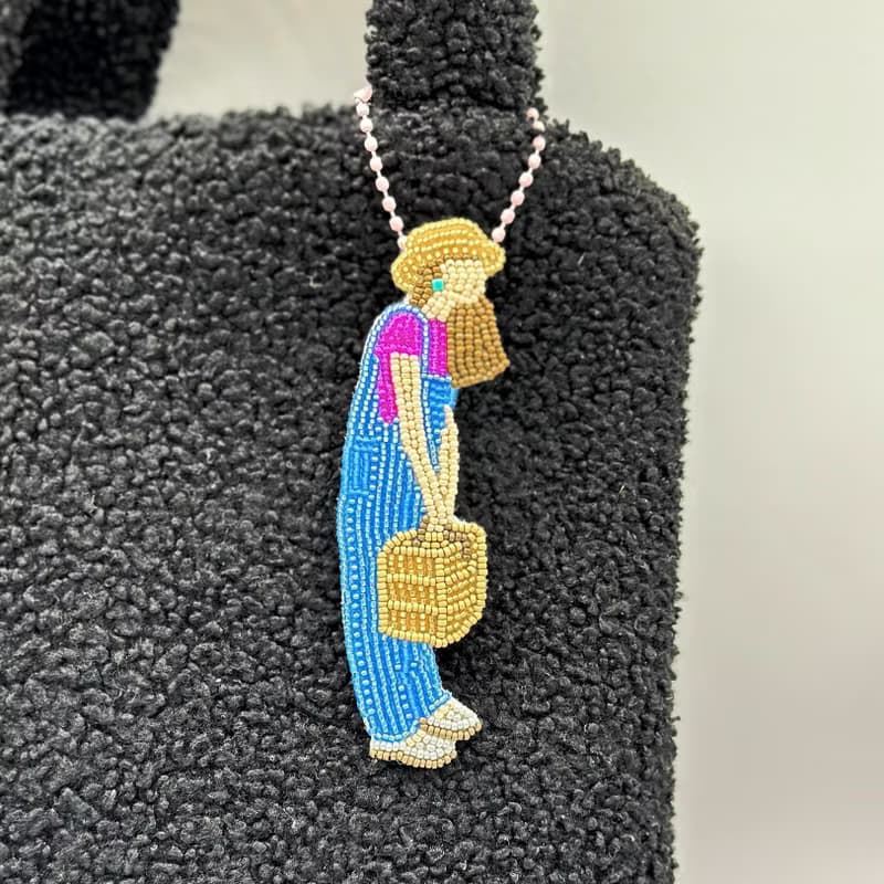 Irene時光女神~花信系列女孩串珠刺繡別針吊飾~ 生日 禮物