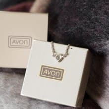 古董AVON銀色透明愛心萊茵石手鍊 原裝盒 1985年 BR254