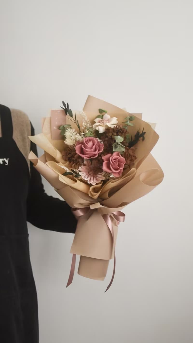 /復古玫瑰花束/求婚花束 七夕 教師節 玫瑰 滿天星 棉花 生日