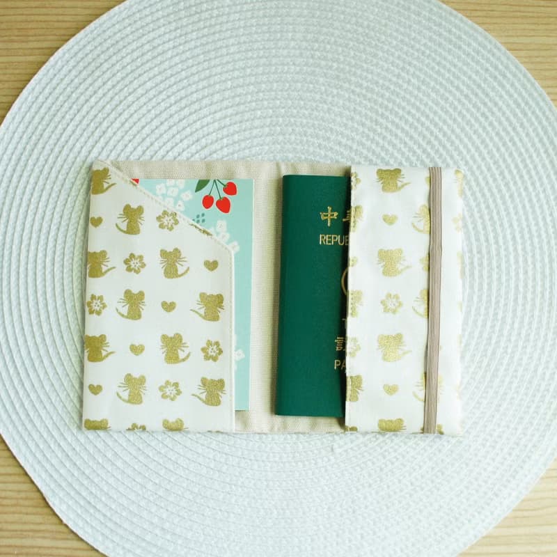 Lovely【燙金鼠護照套】布書套9.5X14cm白