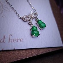 |福祿雙全|A貨翡翠冰玻綠飽滿葫蘆7.5mm純銀鍍18k蝴蝶結項鍊