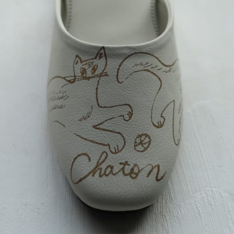CLOAKROOMS OF .Fuller 室內拖鞋 設計款-chaton white