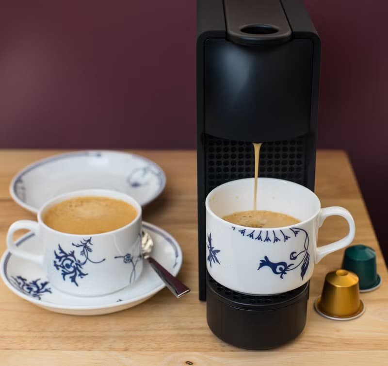 青花骨瓷精巧咖啡杯盤組