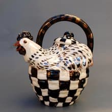 Ceramic art teapot White chicken Pot Figurine teapot
