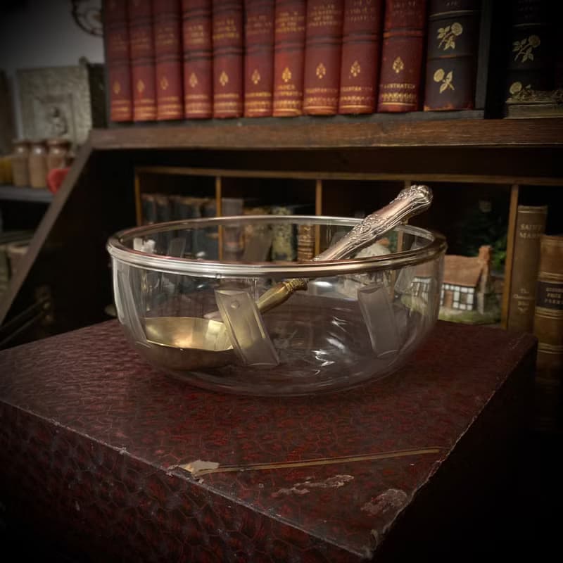 法國Belle Époque 蝴蝶結紋飾手柄 純銀×手工水晶甜品盆組