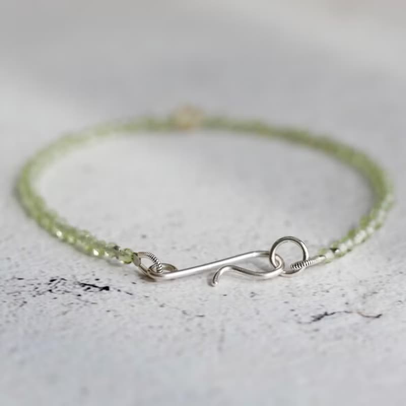 オイルインクォーツとペリドットのブレスレット【誕生石】