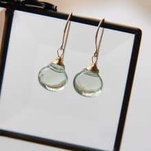 グリーンフローライトの一粒ピアス  １４kgf