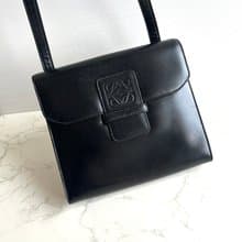 稀有古董包 Loewe黑色壓花側背包 斜揹包 皮革包 單肩包 中古包