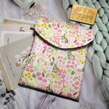 袋物系列-韓國薄棉布設計款可愛花草兔款-7.8吋電子書保護套-收納