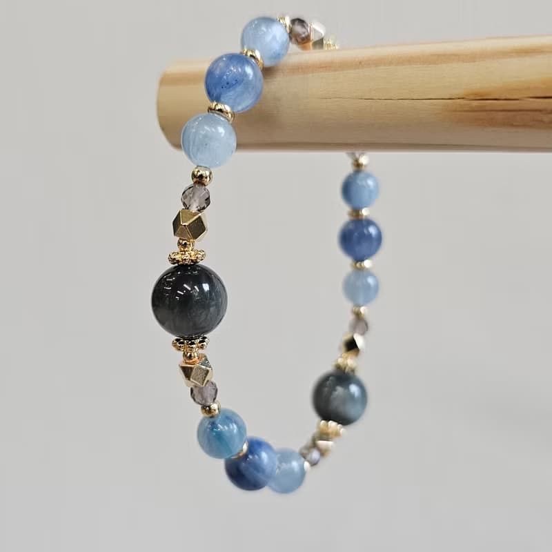 心有山海 靜而不爭 | 鷹眼石 藍晶石 茶晶 沈穩寧靜 心靈智慧成長