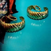 vintage jewelry  古董夾式耳環 金色裙擺