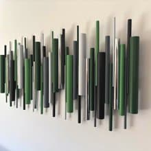 手工木質3D壁掛雕塑 綠色 黑色 搭配鍍鉻點綴