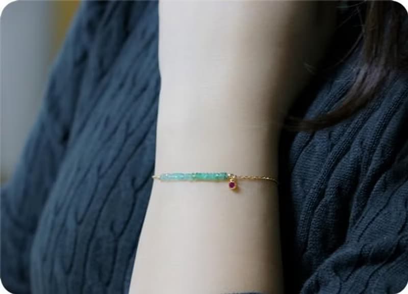 グラデーション エメラルドのブレスレット  5月誕生石 14KGFバージョン