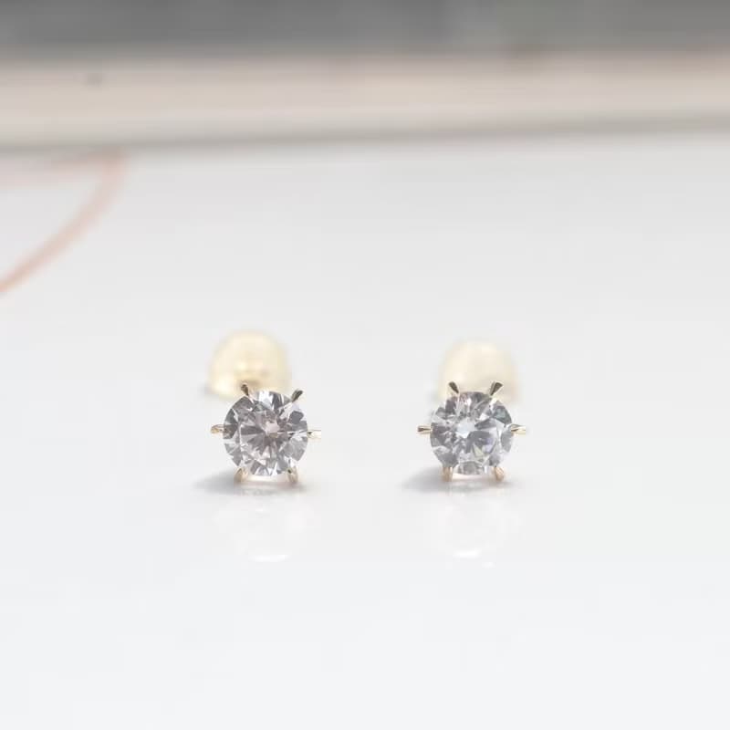 14K 六爪鑽石耳針耳環(一對)