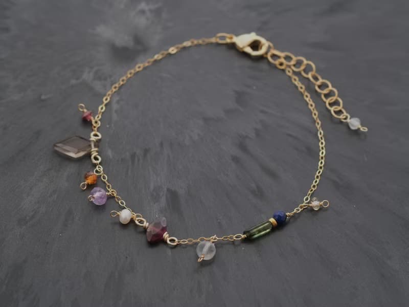 hátíð bracelet 天然石チェーンブレスレット　スモーキークォーツ ガーネット ラピスラズリ トルマリン　クリスマス　贈り物　プレゼント　ギフト