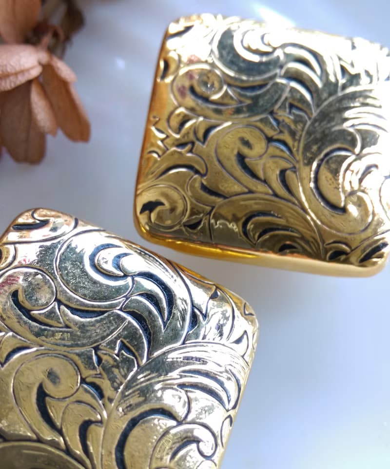 Vintage Jewelry 西洋古董飾品 花草壓紋  夾式耳環