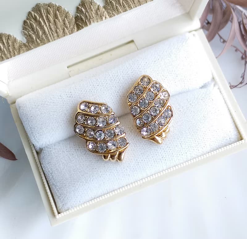 Vintage Jewelry 西洋古董飾品 TRIFARI 摩登對稱 小巧 針式耳環