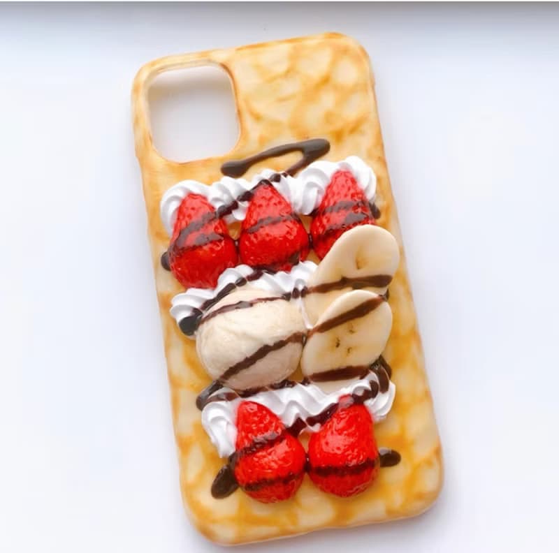 いちごチョコクレープのiPhoneケース