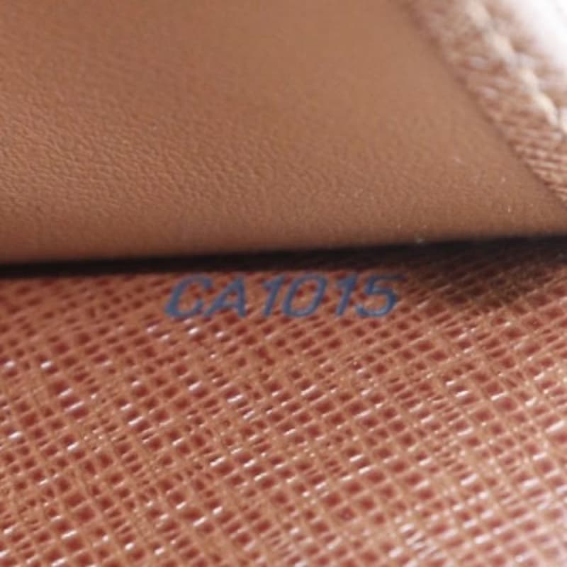 【日本直送】ルイ・ヴィトン LOUIS VUITTON ポルトフォイユ・コアラ 二つ折り財布 M58013 モノグラムキャンバス レディース【中古】