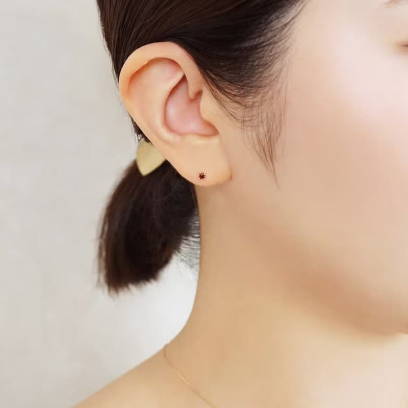 【Second Earrings】 18K 紅寶石耳環 (黃金)