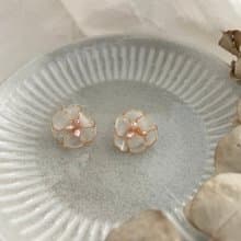 霧裏花 微透巴洛克手作珍珠水晶花 樹脂耳環 無痛耳夾 禮物