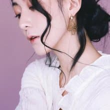 COR-DATE / 花紋搖曳耳環