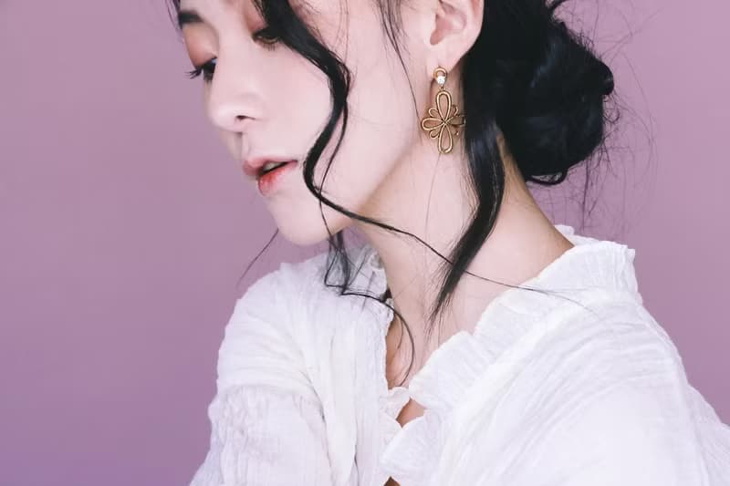 COR-DATE / 花紋搖曳耳環
