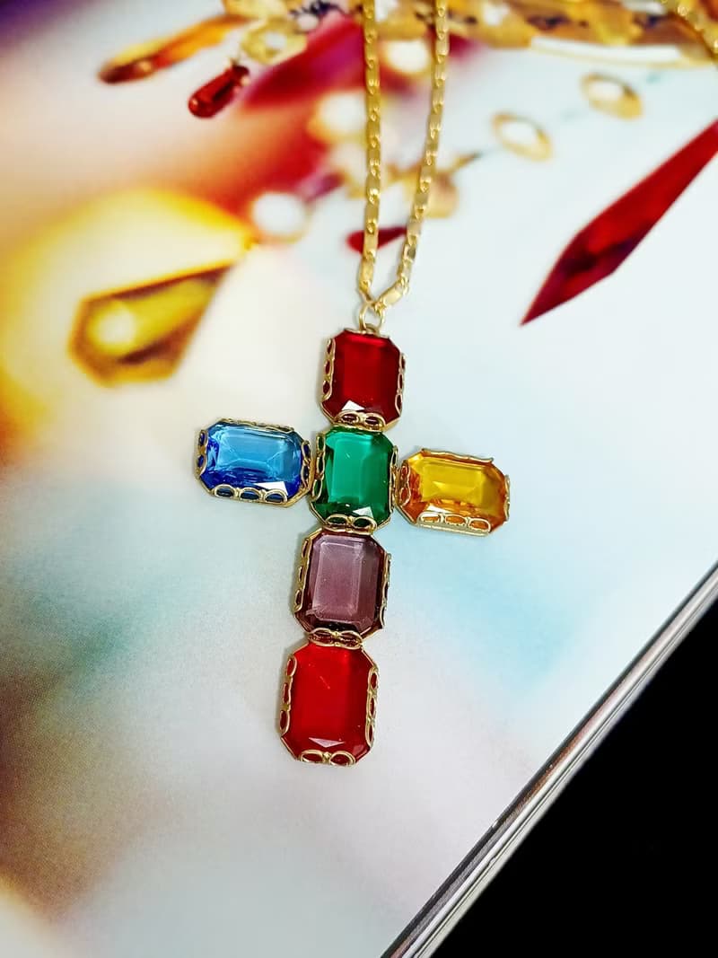 vintage jewelry  古典彩色玻璃十字架 項鍊
