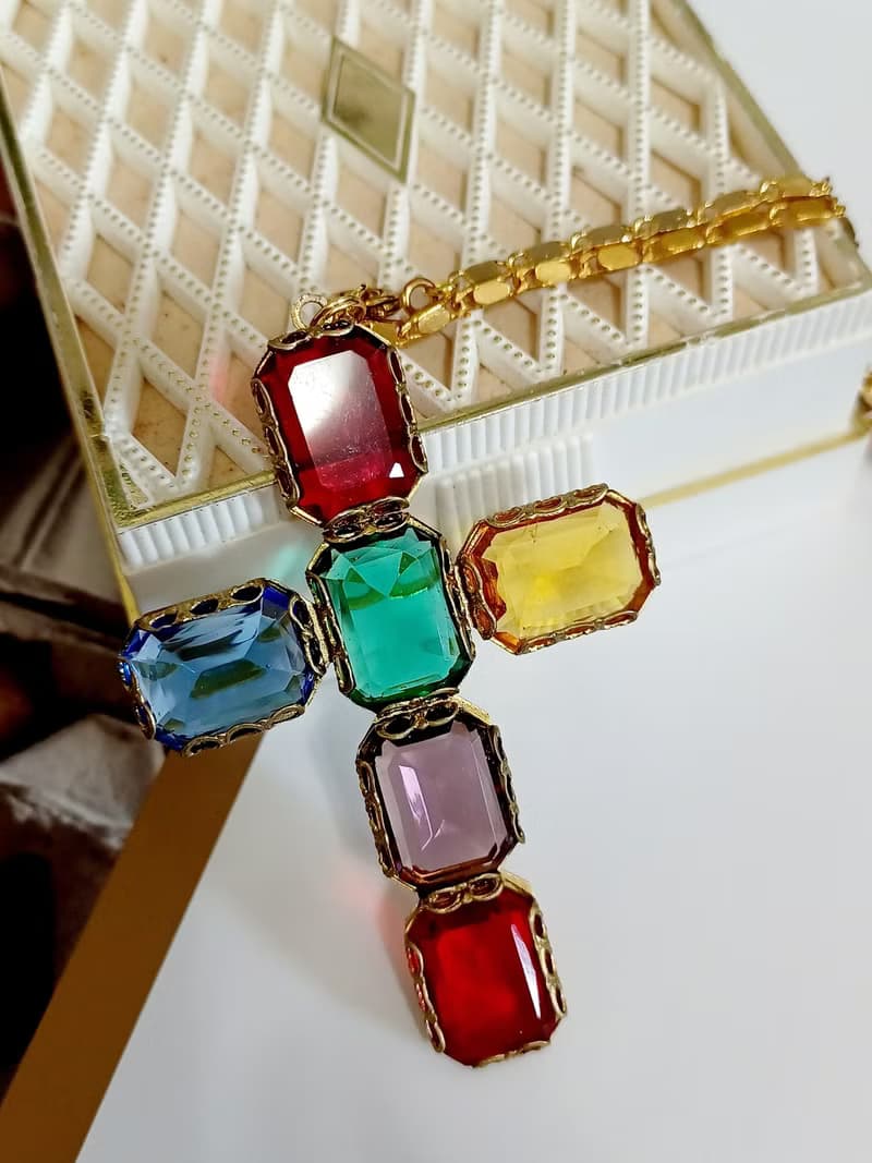 vintage jewelry  古典彩色玻璃十字架 項鍊